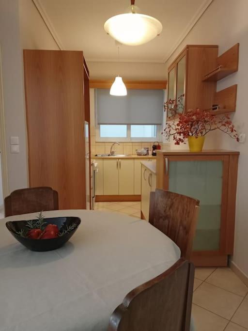 Vincent - Central 2 Bedroom Apartment 79Sqm Trípoli Kültér fotó